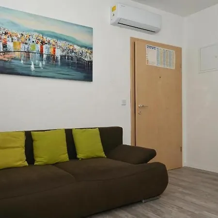 Apartment With A Parking Space Mavarstica, Ciovo - 20073 Trogir